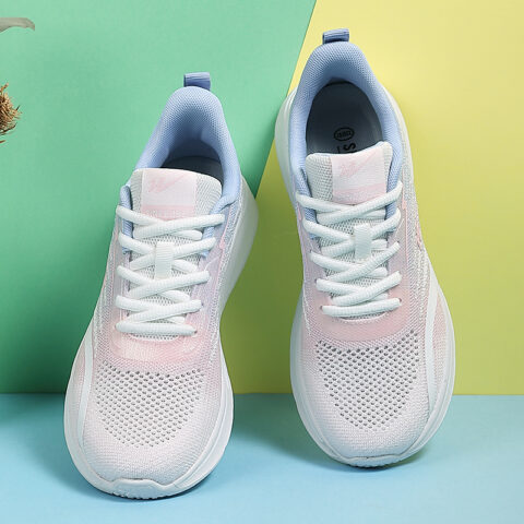 Binary Cushioning Lightweight Breathable Slip Resistant Cushioning Lightweight Breathable Slip Resistant Low top Casual
