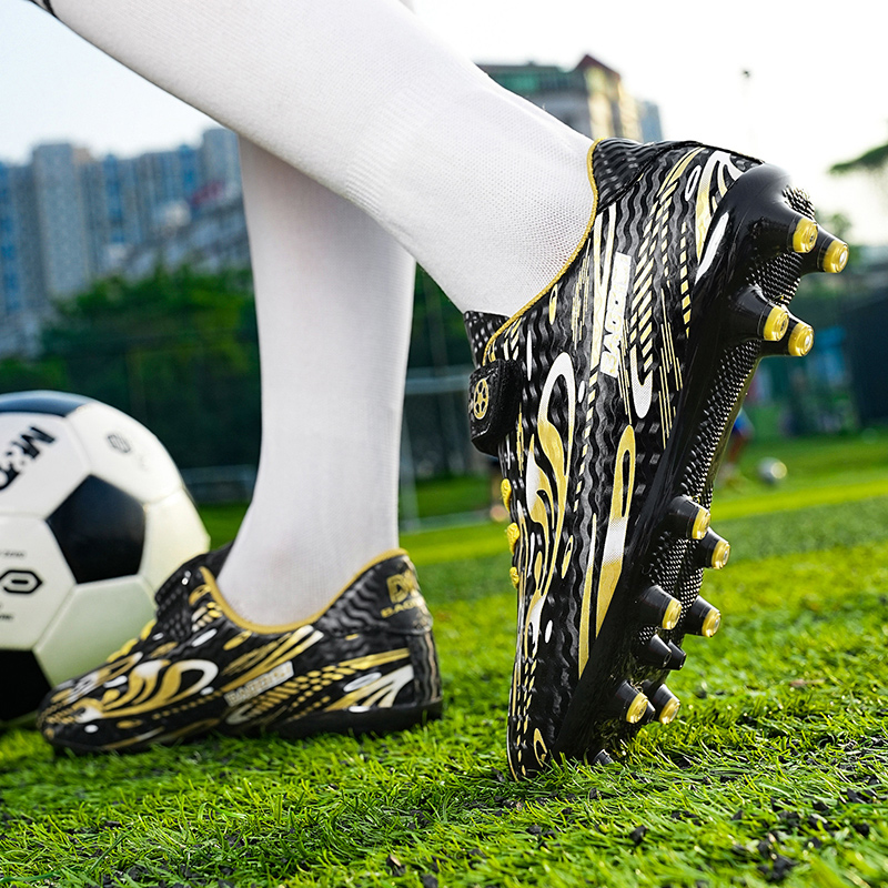 BIANSULONG Soccer Shoes Unisex Low Top Black/Gold