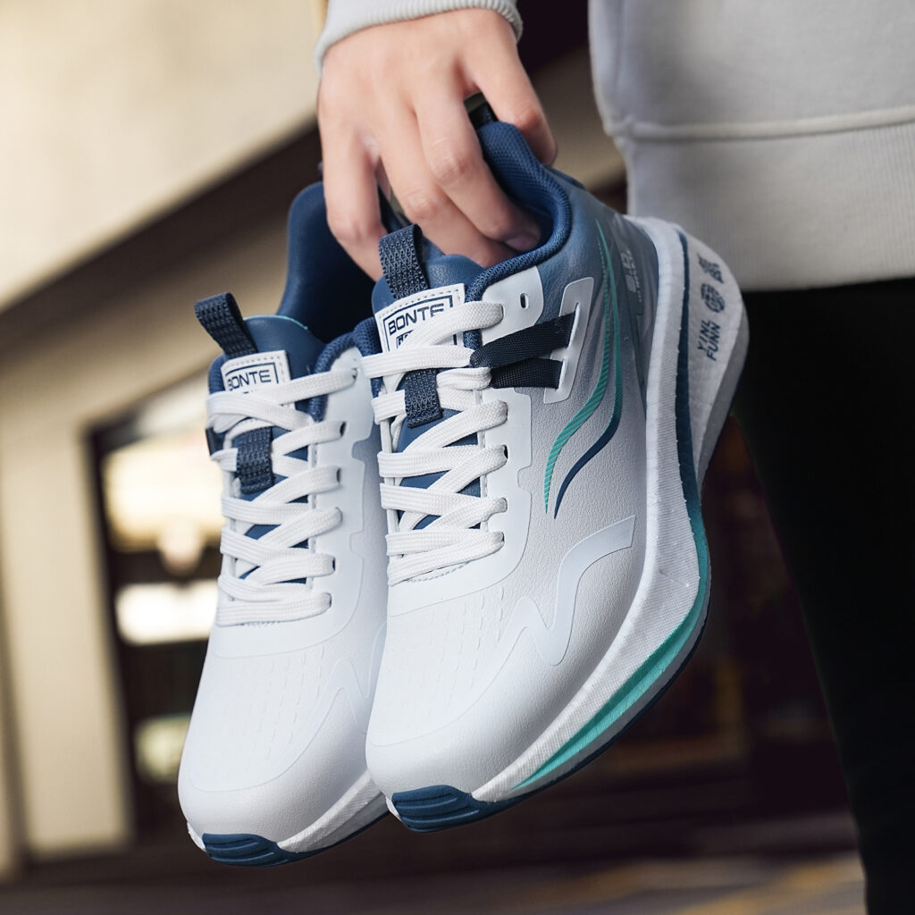 BTE Slip Resistant And Abrasion Resistant Coverage Low top Carbon Plate Casual Running Shoes Unisex