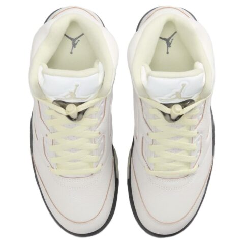 Jordan Air Jordan 5 Classic And Versatile Breathable High top Vintage Basketball Shoes Women’s Beige