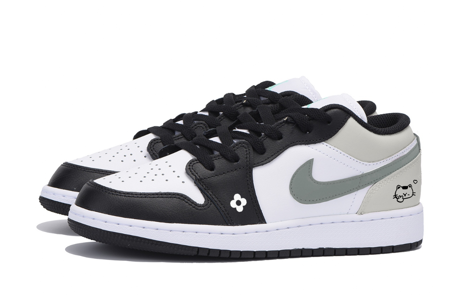 Jordan Air Jordan 1 Low top Vintage Basketball Shoes Men’s Black White