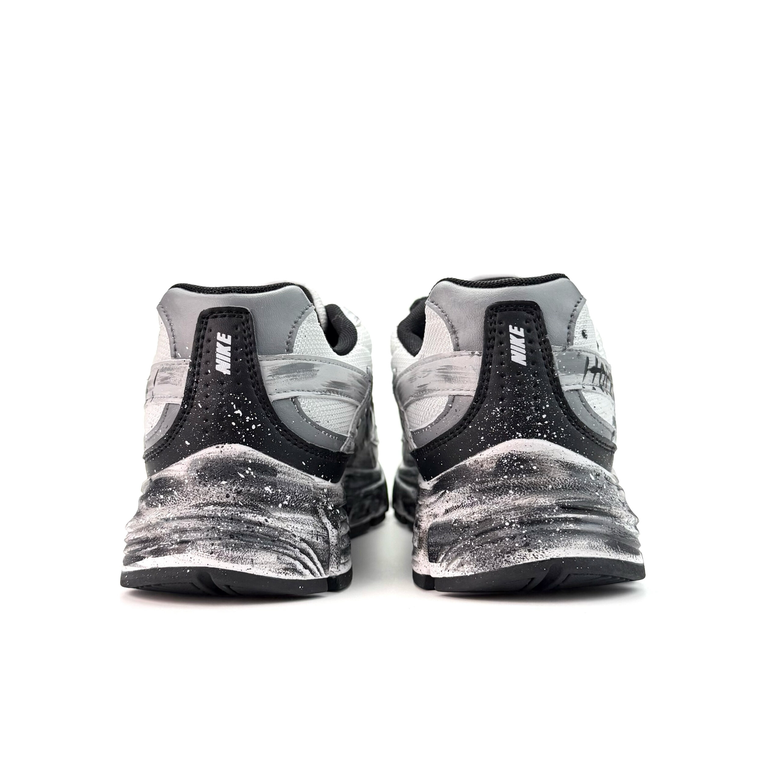 Nike Initiator Low top Running Shoes Unisex Gray Black