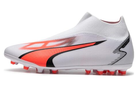 PUMA Ultra Match + Ll Mg ‘White Red’