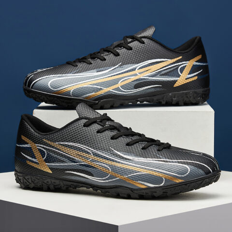 BIANSULONG Soft Ground Abrasion Resistant Coverage Impact Resistant Soccer Shoes Unisex Black