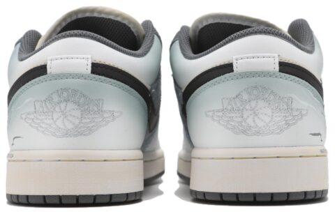 Jordan Air Jordan 1 Abrasion Resistant Low top Vintage Basketball Shoes Unisex White Blue