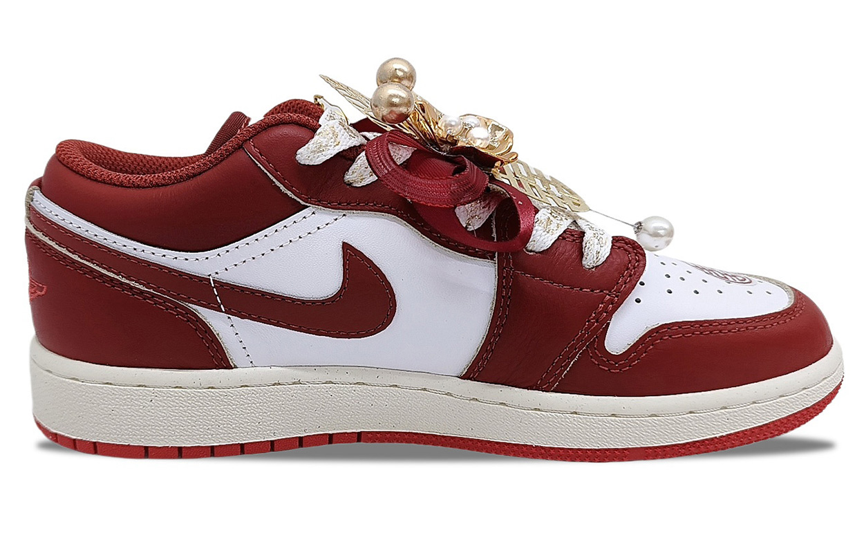 Jordan Air Jordan 1 Low top Vintage Basketball Shoes Women’s Red