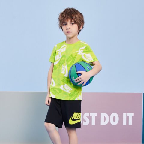 Nike Casual Sportswear 2 Piece Set Sprout Green Children Aged 3 7 Years Old