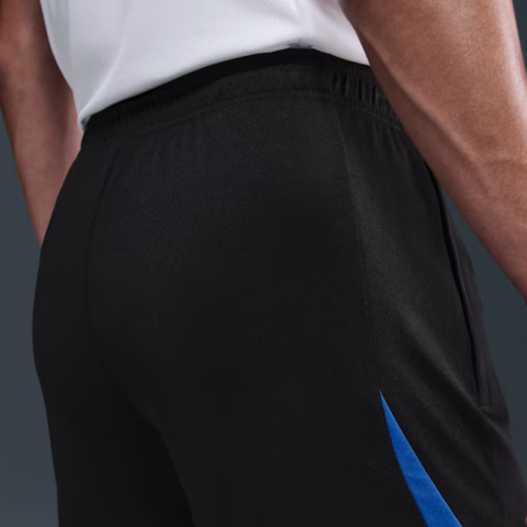 Nike Paris Saint-Germain Strike Third Men’s NIke Dri-FIT Total 90 Soccer Knit Shorts