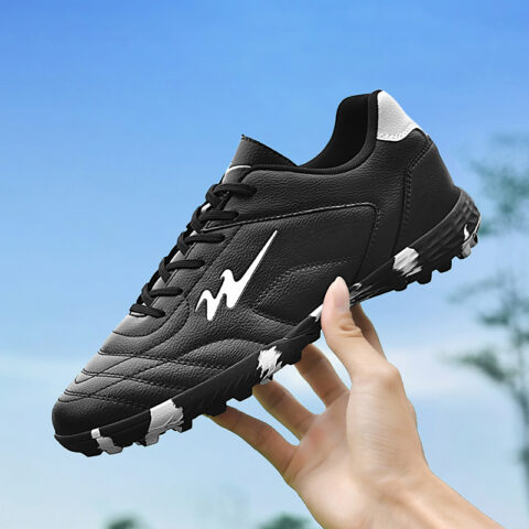 DOUBLE STAR 88 Slip Resistant Lightweight Non slip Lightweight Soccer Shoes Unisex Black
