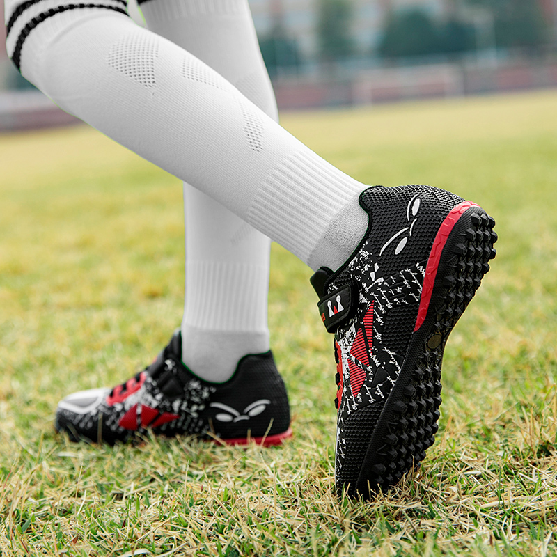 BIANSULONG Soccer Shoes Unisex Low Top Black Red