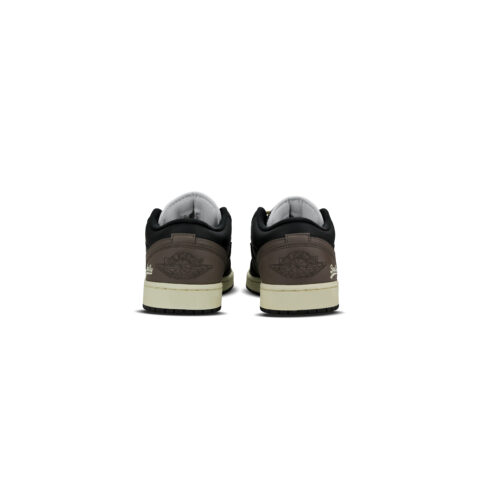 Jordan Air Jordan 1 Abrasion Resistant Low top Vintage Basketball Shoes Unisex Black Brown