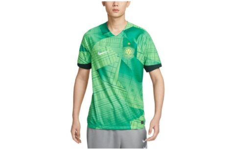Nike T Shirt Men’s Bright Green