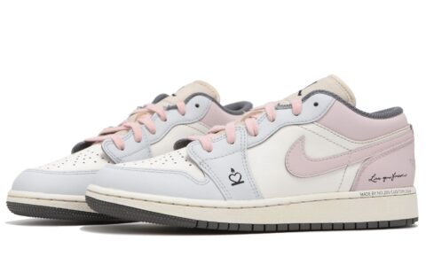 Jordan Air Jordan 1 Abrasion Resistant Abrasion Resistant Low top Vintage Basketball Shoes Unisex Pink Blue