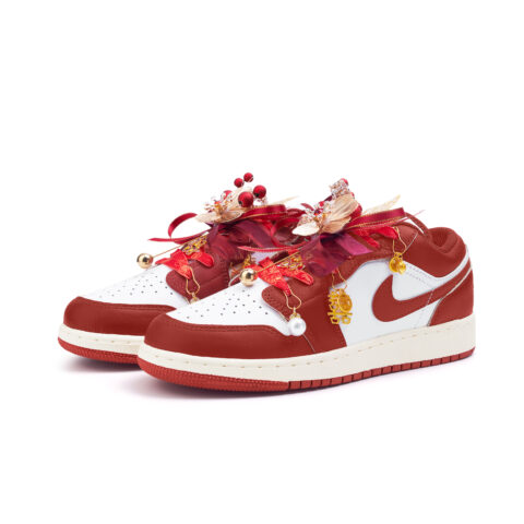 Jordan Air Jordan 1 Abrasion Resistant Slip Resistant Low top Vintage Basketball Shoes Women’s Red