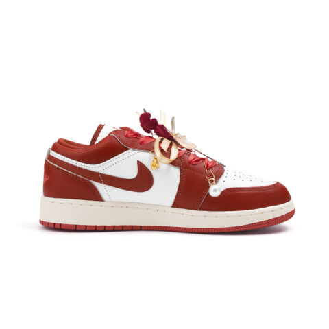 Jordan Air Jordan 1 Abrasion Resistant Low top Vintage Basketball Shoes Women’s Red