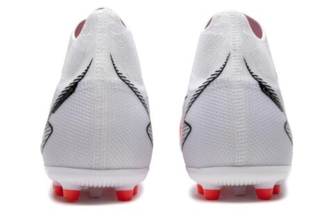 PUMA Ultra Match + Ll Mg ‘White Red’