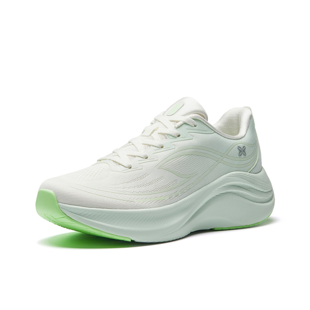Anta Leaf 6.0 Low top Casual Sprint City Commuting Running Shoes Women’s Ivory White Light Sunlit Green