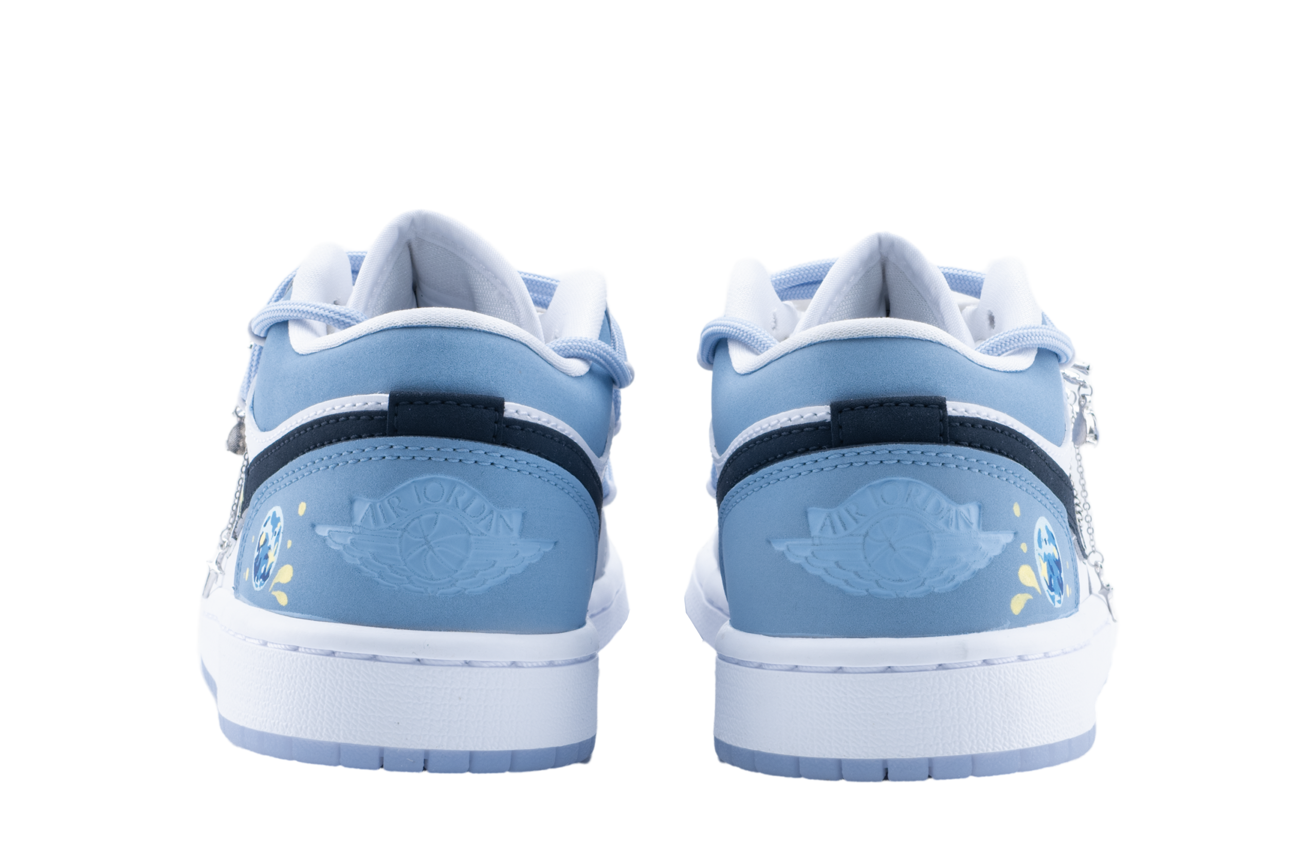 Jordan Air Jordan 1 The Universe Slip Resistant Abrasion Resistant Low top Vintage Basketball Shoes Unisex Sky Blue