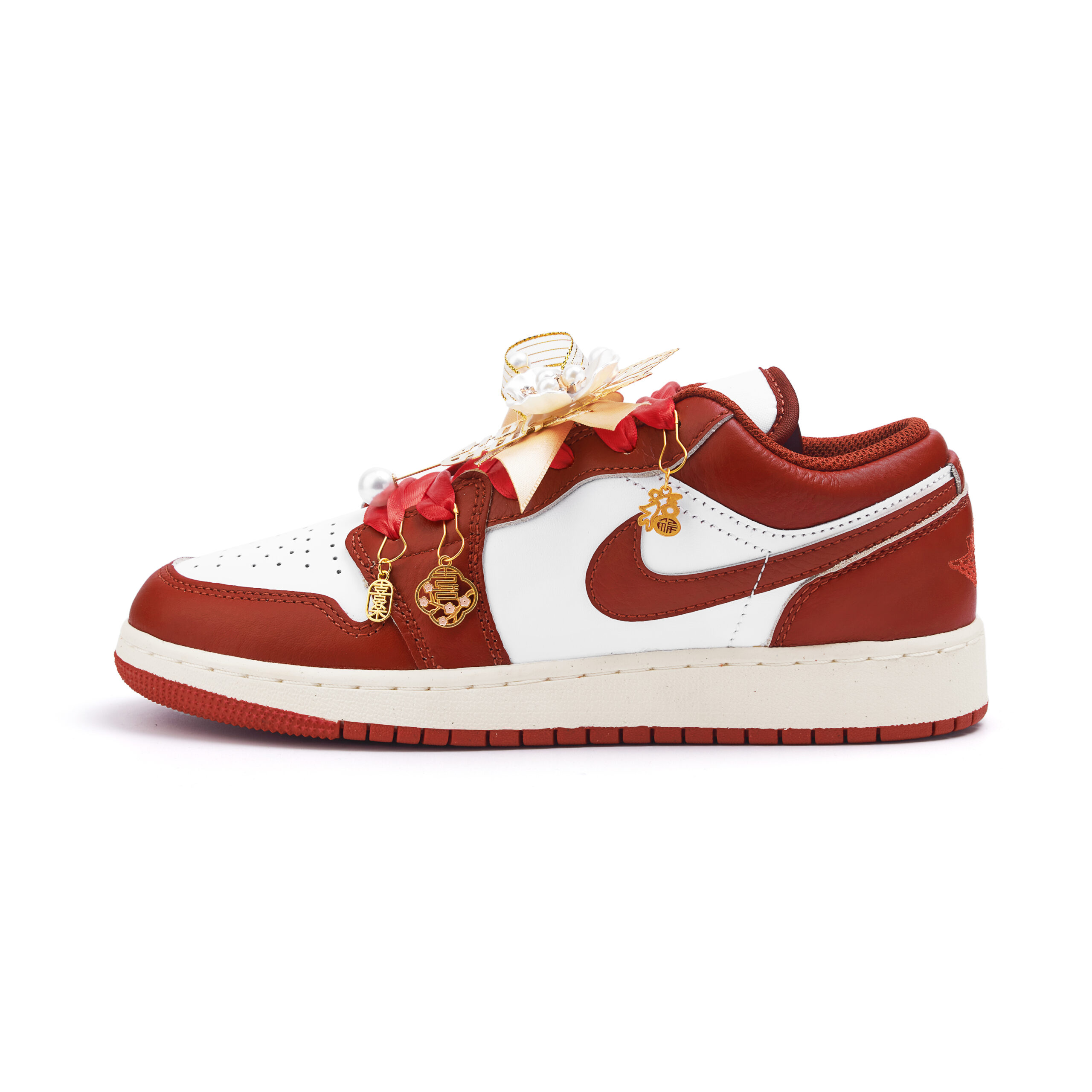 Jordan Air Jordan 1 Abrasion Resistant Slip Resistant Low top Vintage Basketball Shoes Women’s Red