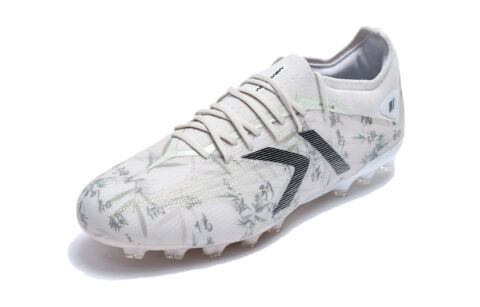 KELME Shadow 2.0 Soccer Shoes Unisex Low Top Light Camel