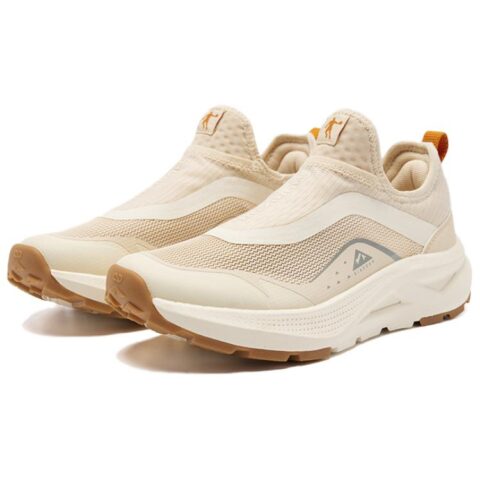 QIAODAN Breathable And Quick Dry Low top Trail Running Shoes Women’s Beige