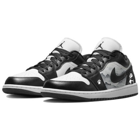 Jordan Air Jordan 1 Abrasion Resistant Slip Resistant Low top Vintage Basketball Shoes Women’s Black White