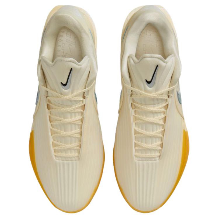 Nike G.T. Cut 3 Low top Basketball Shoes Unisex Beige