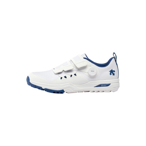 DESCENTE Low top Golf Shoes Men's White Blue