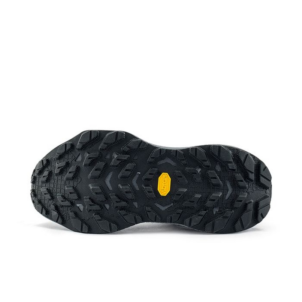 THE NORTH FACE FASTPACK Abrasion Resistant Waterproof Balance Rebound Grip Mid top Hiking Shoes Women’s Cosmic Black