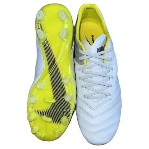 Nike Tiempo Legend 6 Comfortable Round Toe FG Firm Ground Cushioning Abrasion Resistant Cushioning, Wear Resistant
