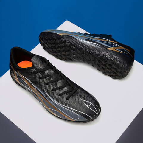 BIANSULONG Soft Ground Abrasion Resistant Coverage Impact Resistant Soccer Shoes Unisex Black