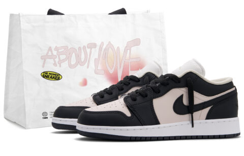 Jordan Air Jordan 1 Strawberry Salt Abrasion Resistant Low top Vintage Basketball Shoes Unisex Black Pink