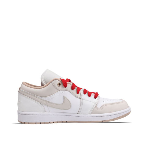 Jordan Air Jordan 1 Hip hop Street Style Cushioning Low top Vintage Basketball Shoes Unisex White
