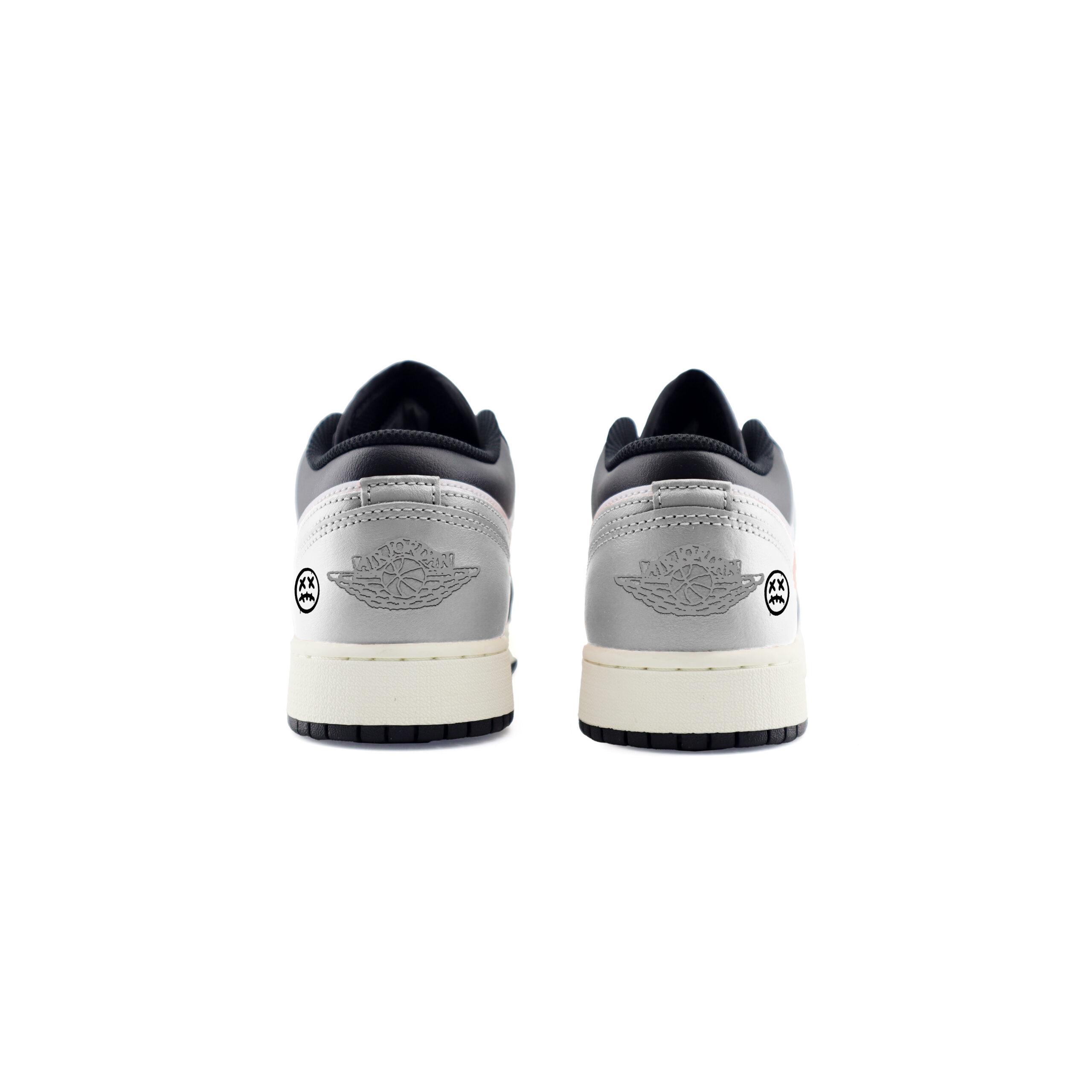 Jordan Air Jordan 1 Minimalist Fashion Abrasion Resistant Low top Vintage Basketball Shoes Unisex Black Silver