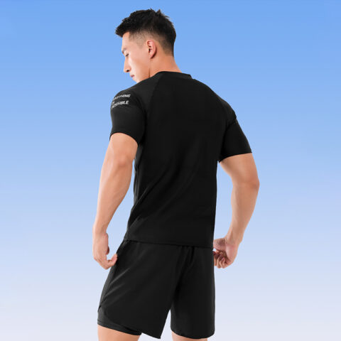 Li Ning Wetsuits Men’s Crew Neck Moderate