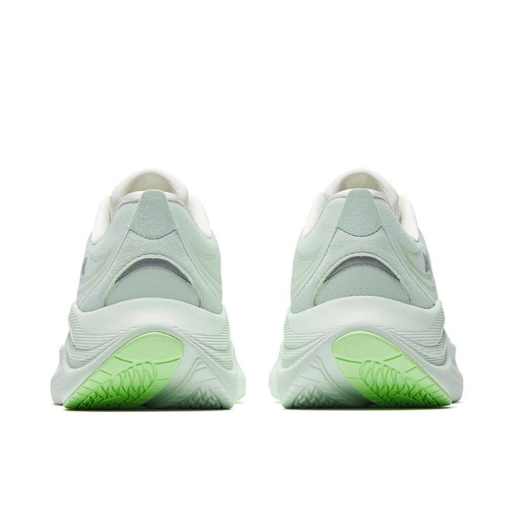 Anta Leaf 6.0 Low top Casual Sprint City Commuting Running Shoes Women’s Ivory White Light Sunlit Green