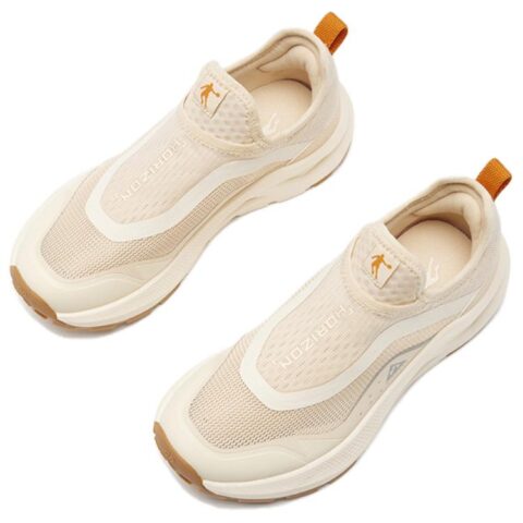 QIAODAN Breathable And Quick Dry Low top Trail Running Shoes Women’s Beige