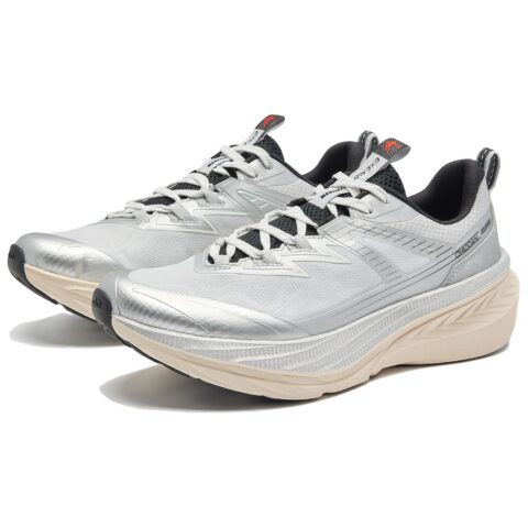 QIAODAN Slip Resistant Abrasion Resistant Low top Outdoor Shoes Men’s Silver