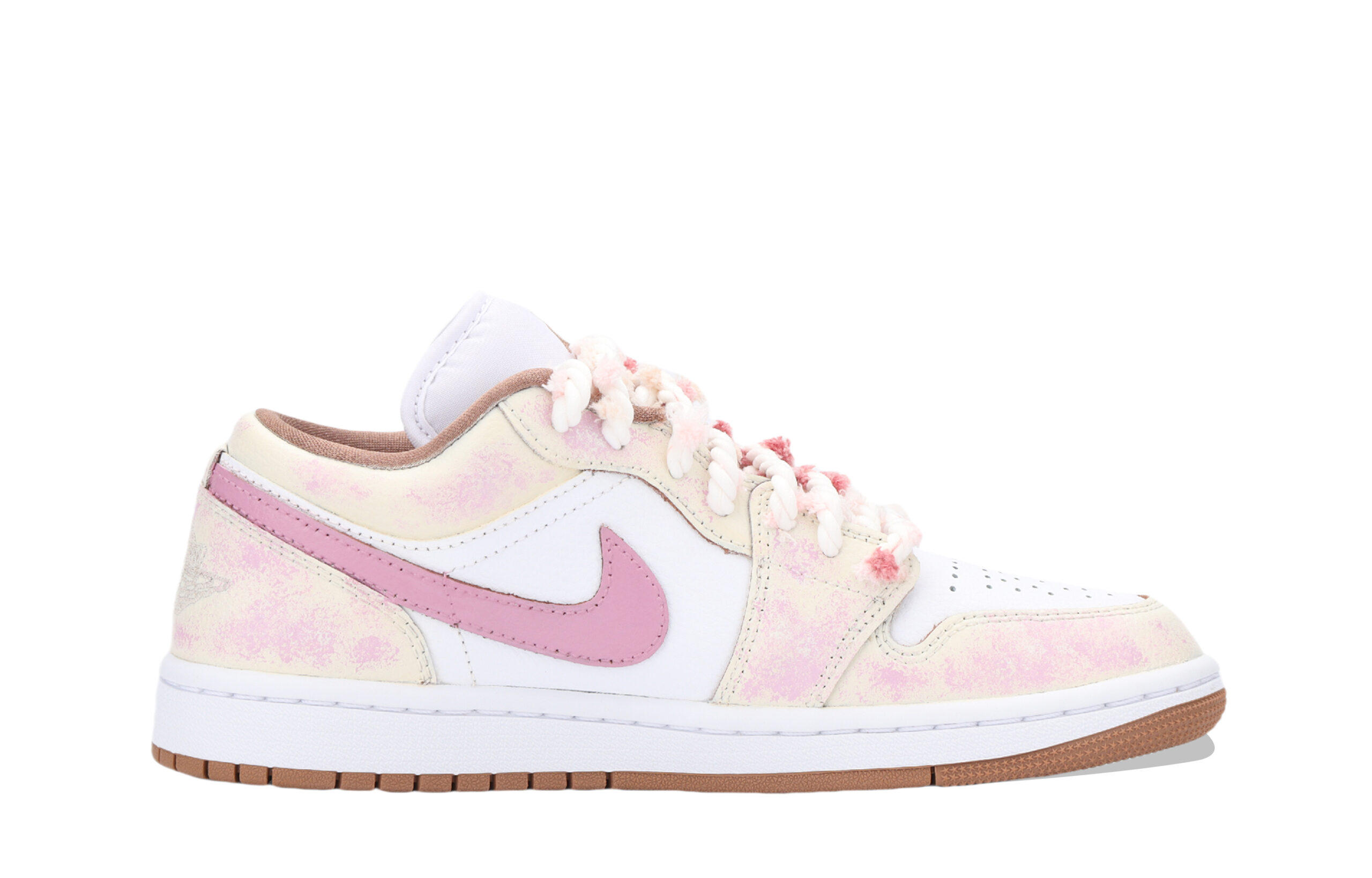 Jordan Air Jordan 1 Pink Floral Sea Abrasion Resistant Low top Vintage Basketball Shoes Unisex Pink White
