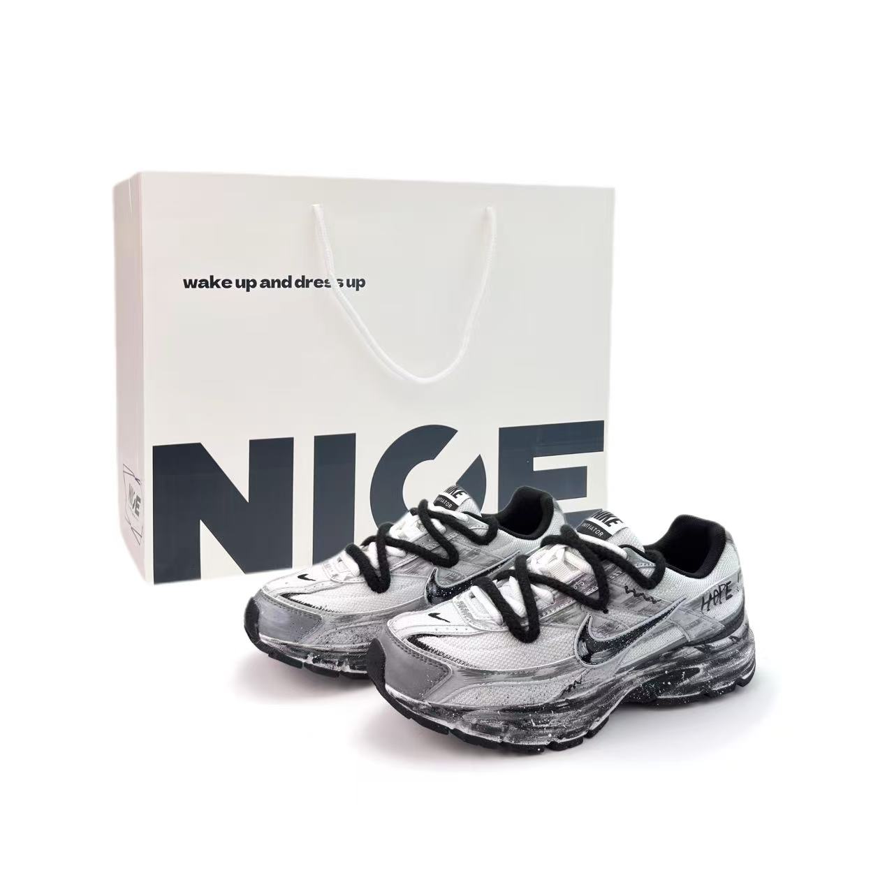 Nike Initiator Low top Running Shoes Unisex Black Gray