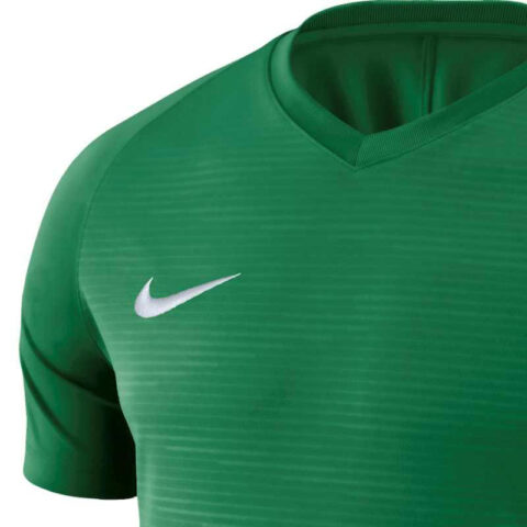 Nike Soccer Jerseys Men’s Green Moderate Straight Fit