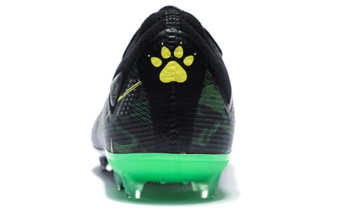 KELME Shadow 2.0 MG Multi Ground Artificial Turf Abrasion Resistant Impact Resistant Soccer Shoes Unisex Black Green