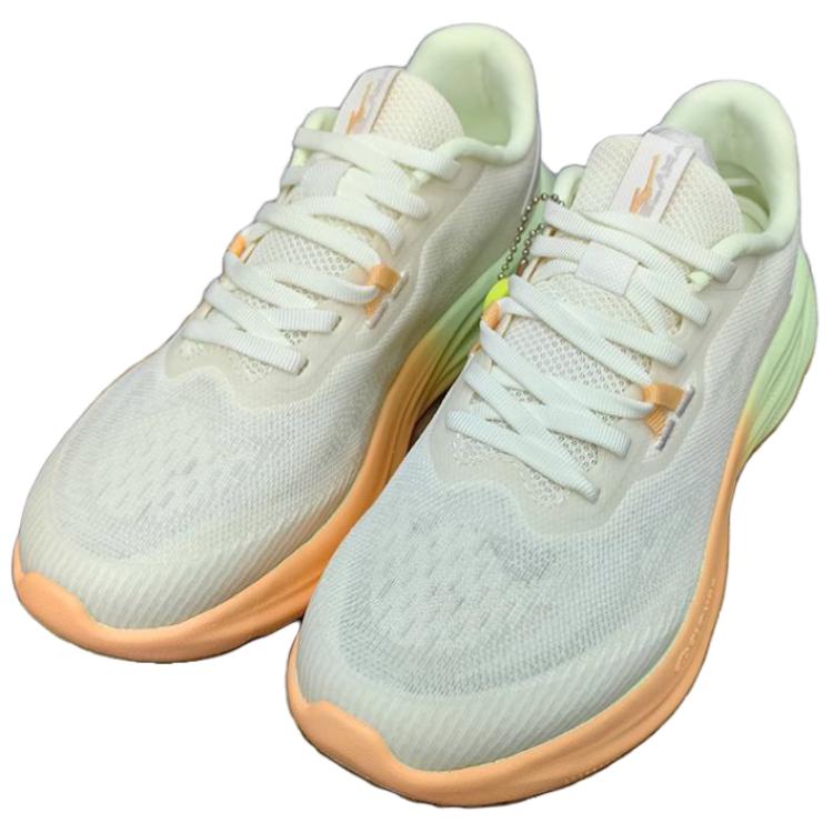 Erke Abrasion Resistant Breathable Low top Casual Running Shoes Unisex White Green