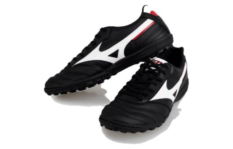 Mizuno Morelia Black Red