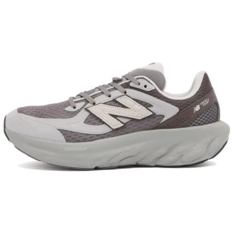 New Balance logo-patch sneakers