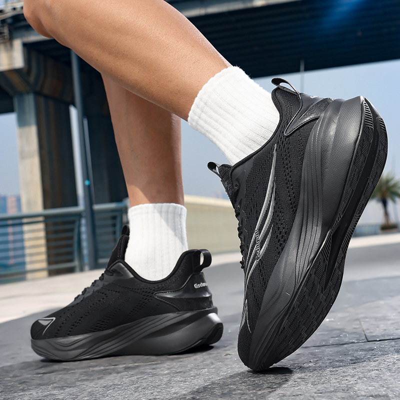 GAISIDULANTE Slip Resistant Abrasion Resistant Low top Running Shoes Unisex Night Black