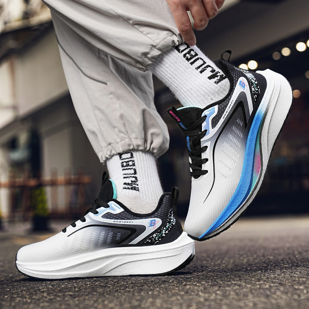 BTE Cushioning Slip Resistant Abrasion Resistant Breathable Coverage Thermal Rebound Low top Casual Running Shoes Men’s