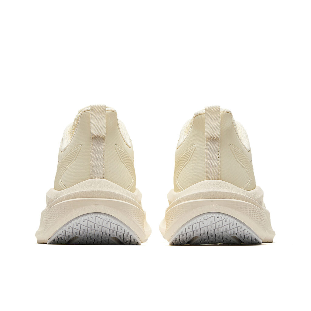 Anta Yunju Cushioning Lightweight Rebound Low top Running Shoes Women’s Light Beige White Dusty Blue