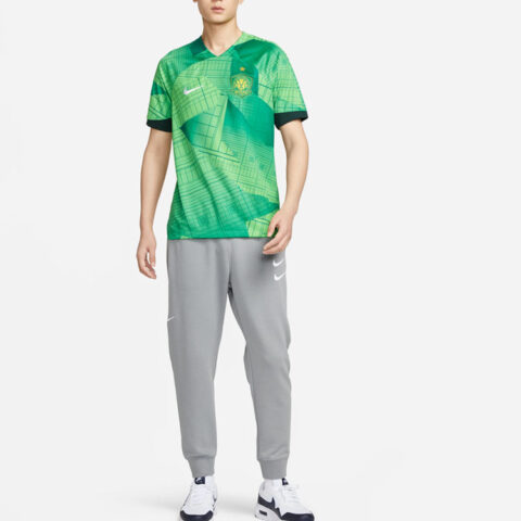 Nike T Shirt Men’s Bright Green