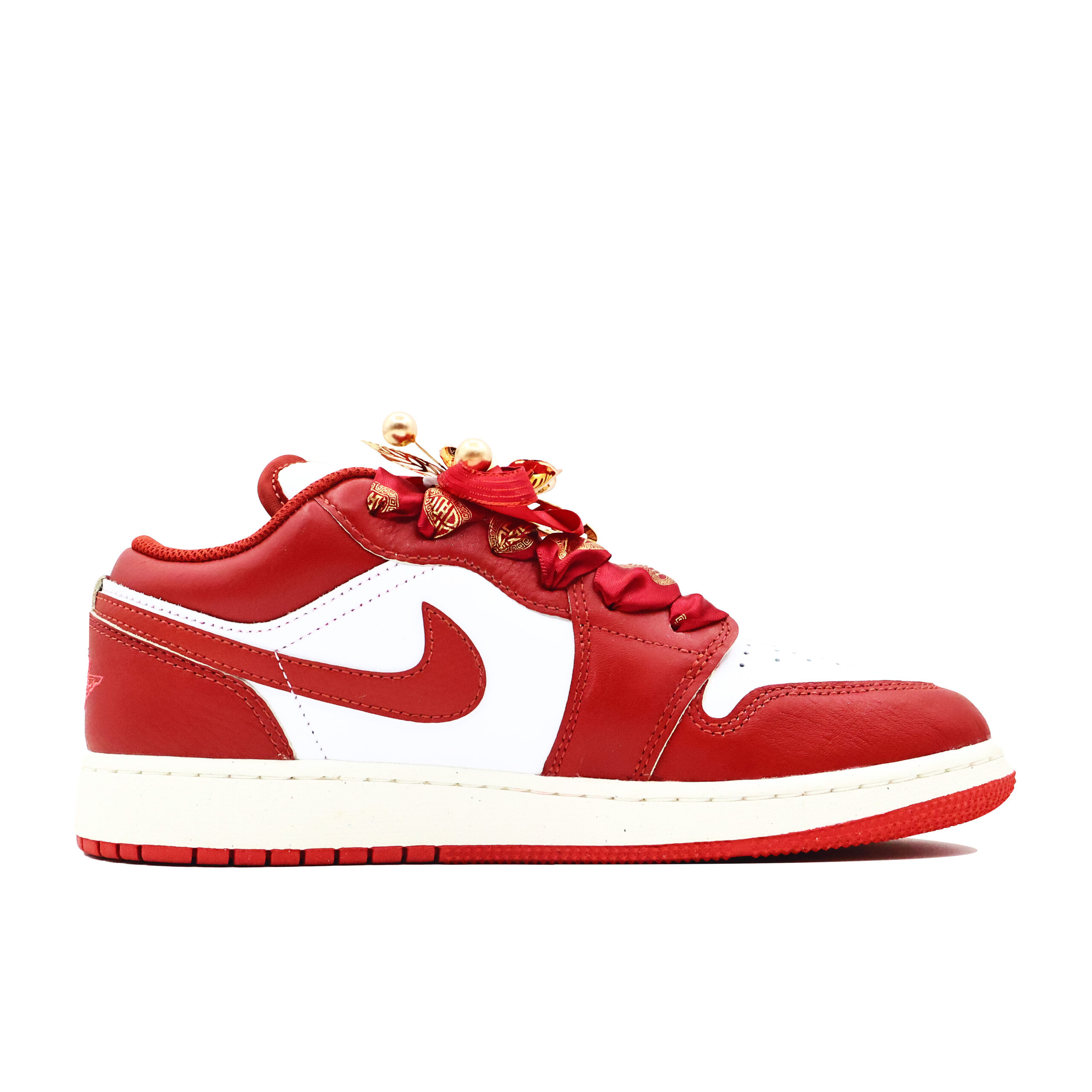 Jordan Air Jordan 1 Cushioning Slip Resistant Abrasion Resistant Low top Vintage Basketball Shoes GS Red Gold White